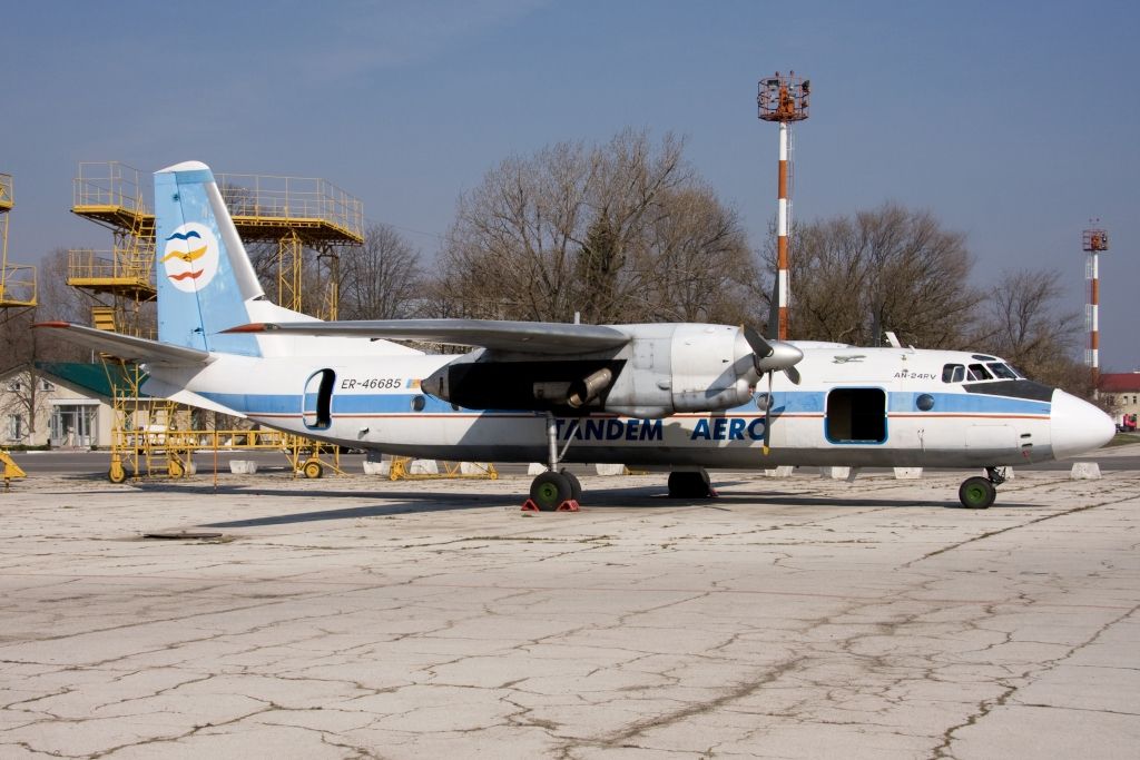 AN-24RV Tandem Aero ER-46685 Bild fr-er46685-g